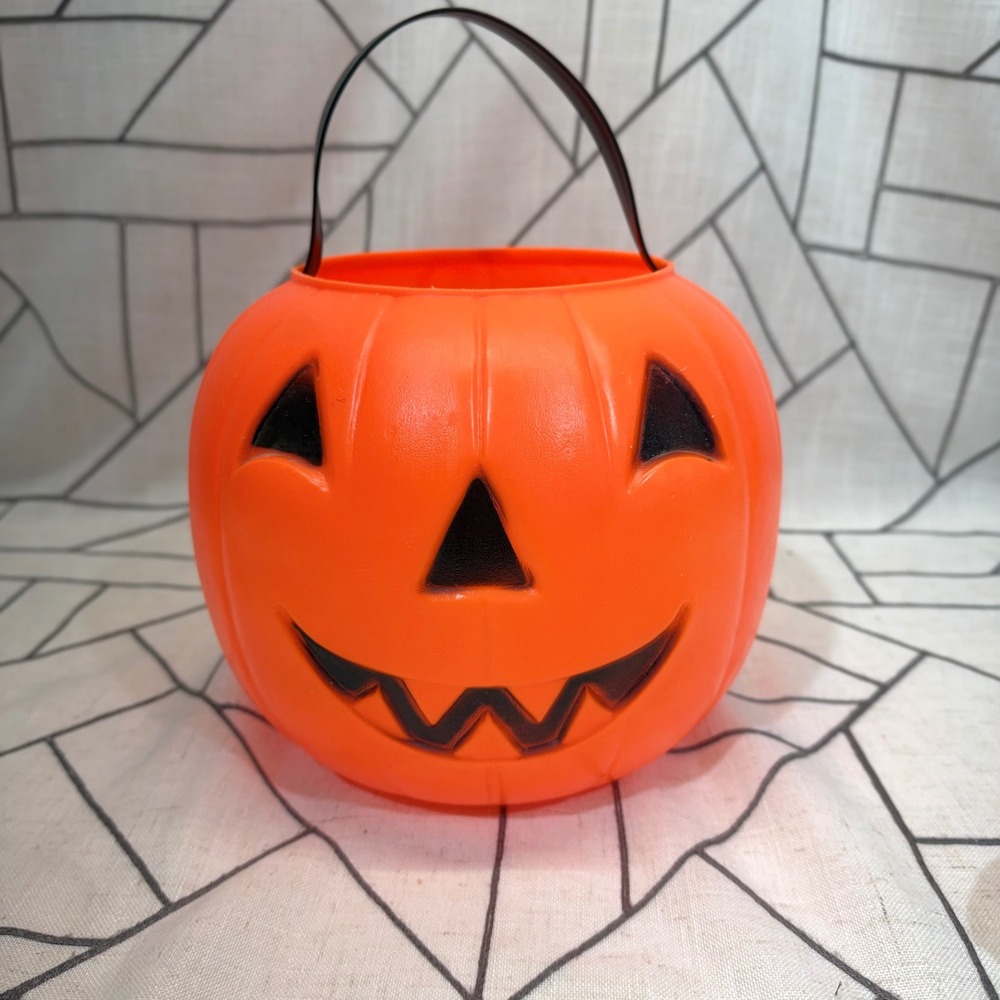 Empyre Halloween Pumpkin‎ Bucket 8in Orange Blow Mold Jack-O-Lantern Pail